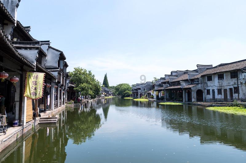 江苏金租:公司按照法律法规及交易所相关规定履行信息披露义务